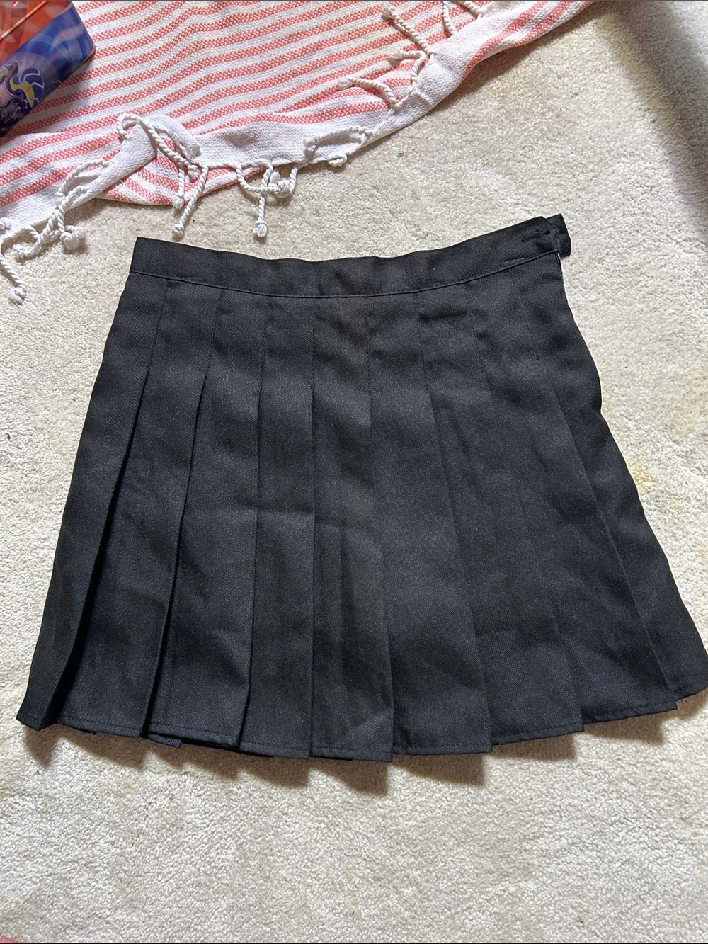 Classic Black Pleated Mini Skirt - Women's
